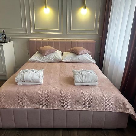 Apartament Glamour Prywatne Jacuzzi Starowislna Krasków Exterior foto