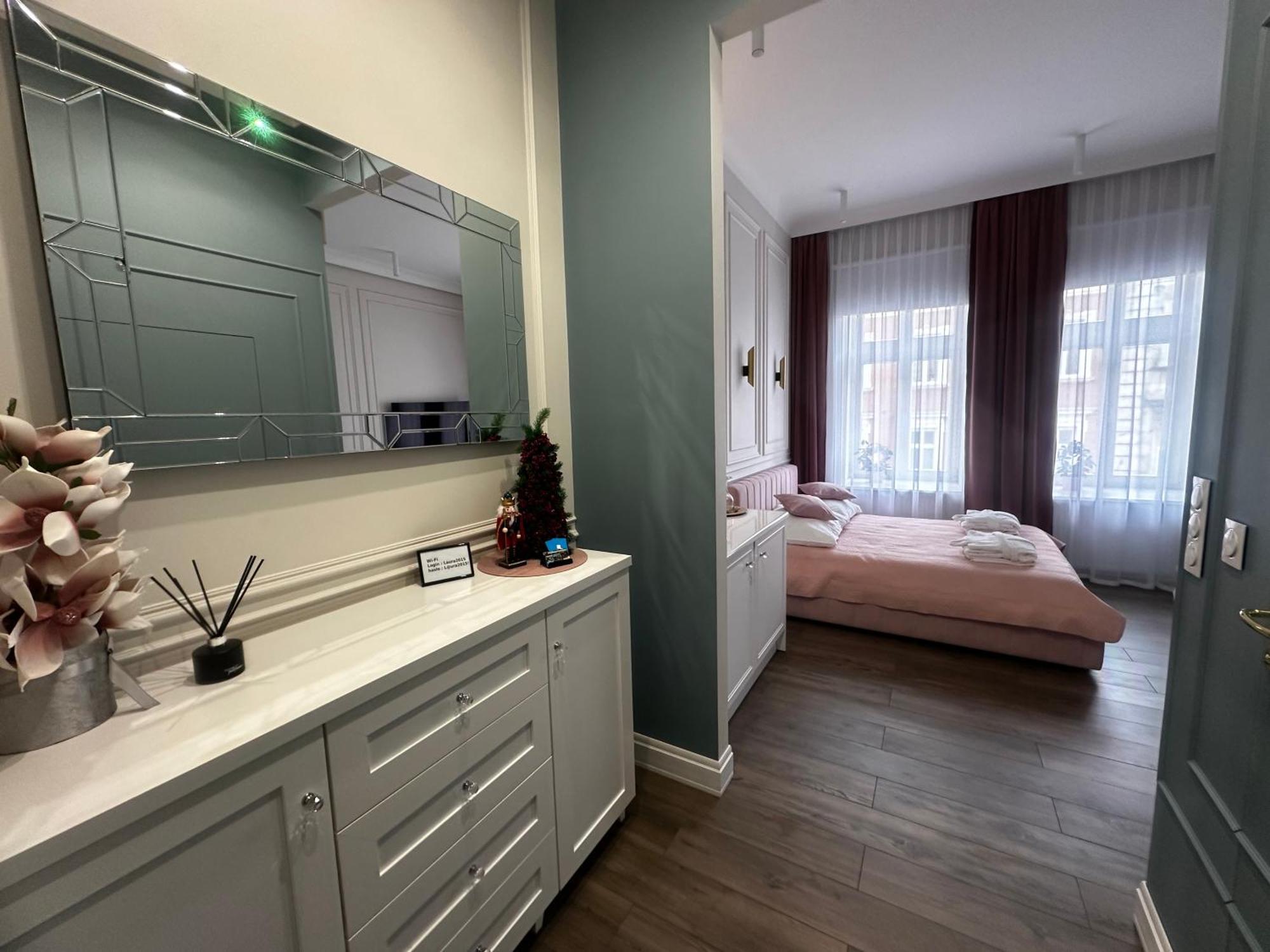 Apartament Glamour Prywatne Jacuzzi Starowislna Krasków Exterior foto