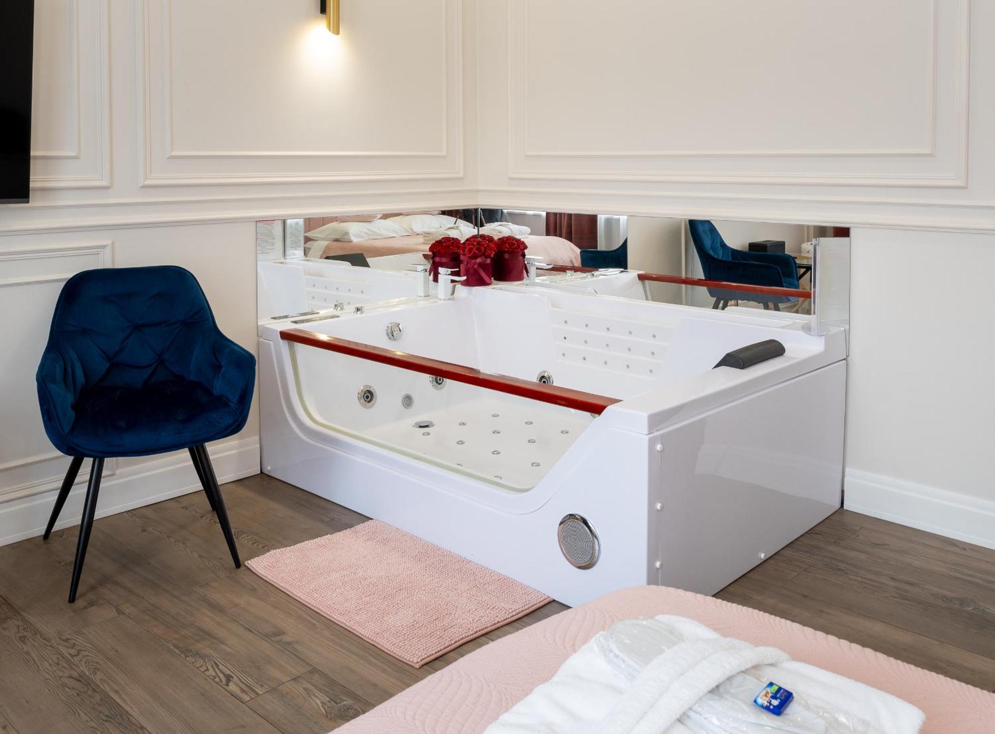 Apartament Glamour Prywatne Jacuzzi Starowislna Krasków Exterior foto